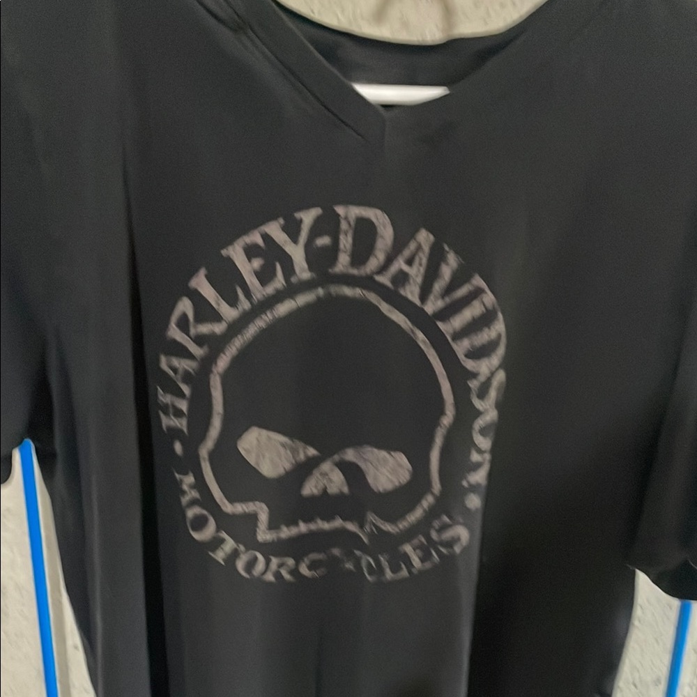 Harley-Davidson Black Tee with Skull Graphic